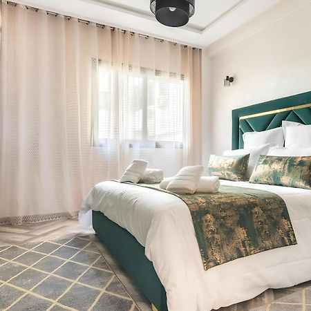 C-Appartement De Luxe Plein Centre De Gueliz Avec Piscine Parking Wifi Netflix 마라케시 외부 사진