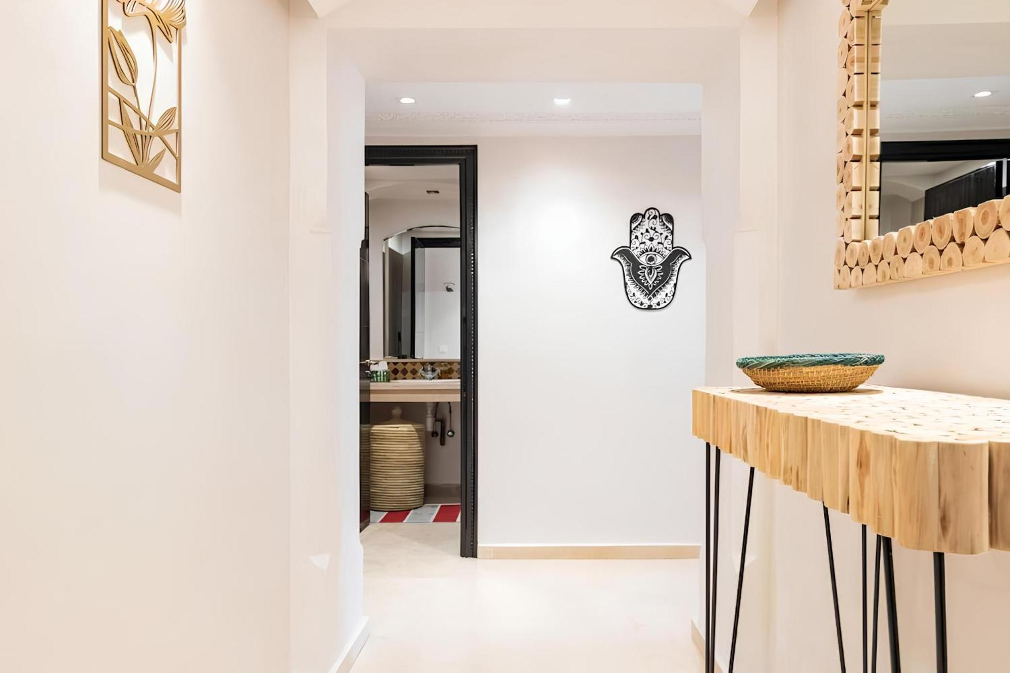 C-Appartement De Luxe Plein Centre De Gueliz Avec Piscine Parking Wifi Netflix 마라케시 외부 사진