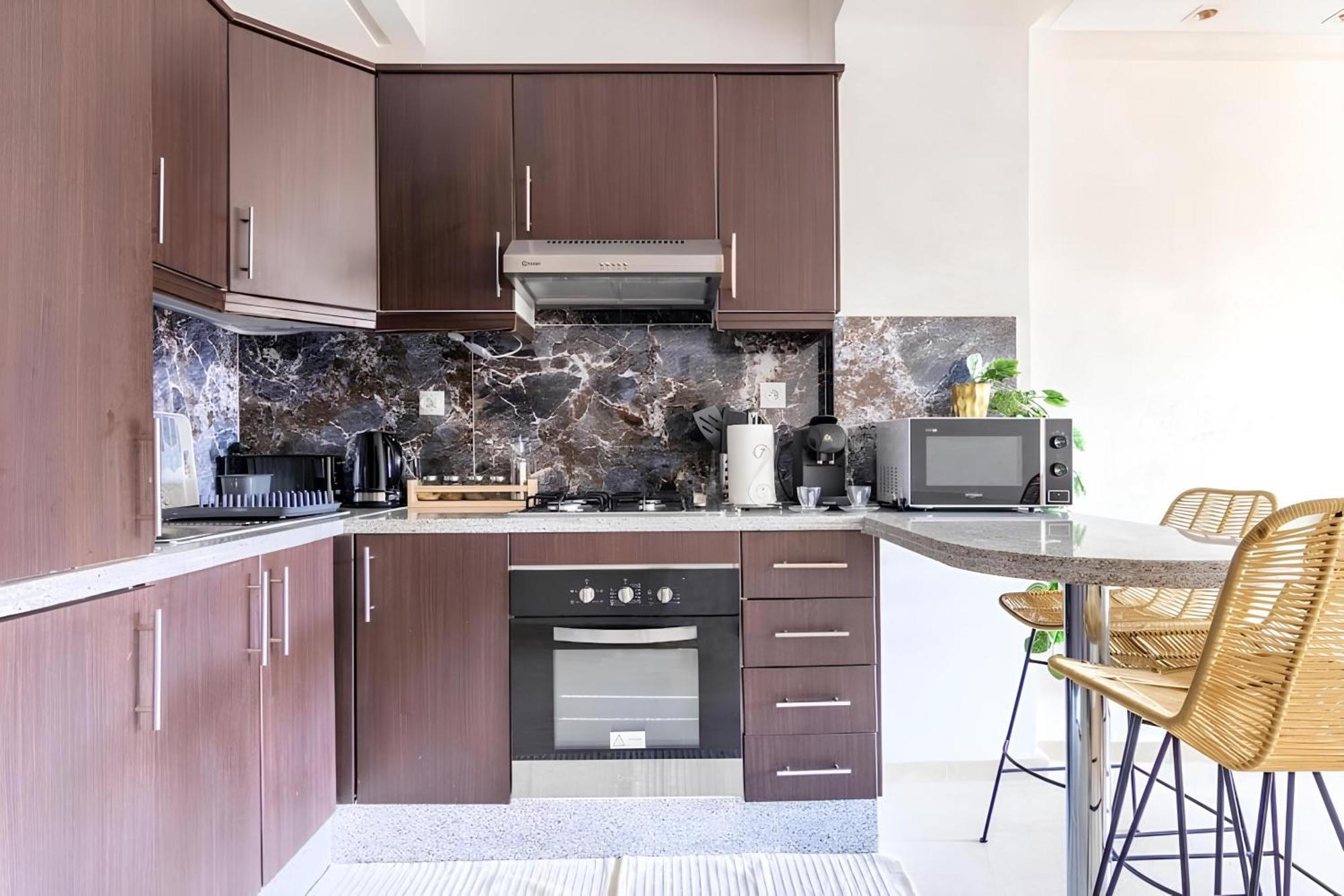 C-Appartement De Luxe Plein Centre De Gueliz Avec Piscine Parking Wifi Netflix 마라케시 외부 사진
